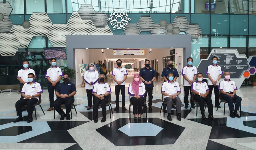 majlis_penyerahan_huitm_ii