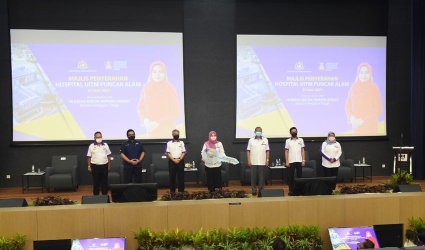 majlis_penyerahan_huitm_v