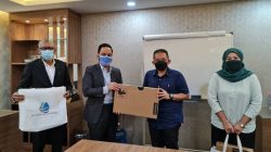 sumbangan_laptop_kelab_ii